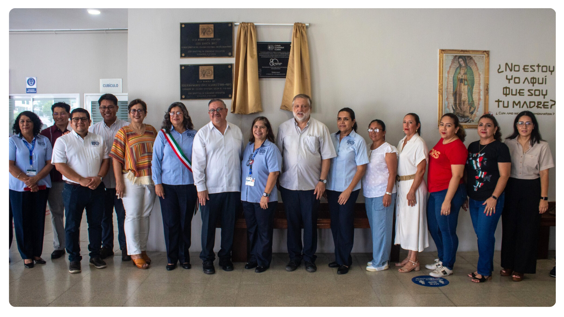 El Colegio Cristóbal Colón celebra 80 años de historia con emotiva develación de placa conmemorativa.