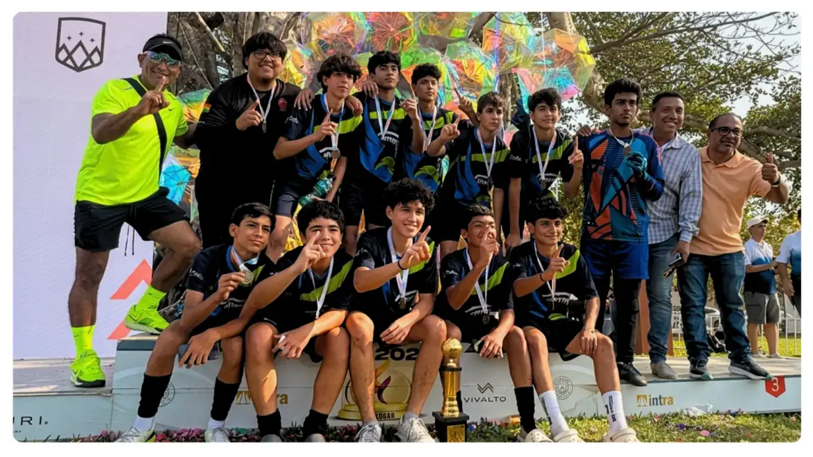 El Colegio Cristóbal Colón Veracruz se corona campeón del TID 2026 en futbol secundaria