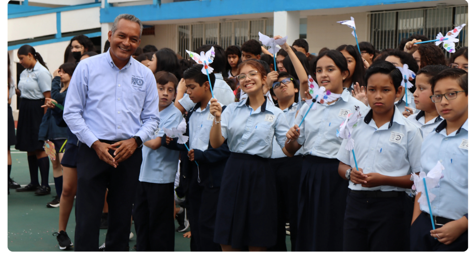 Colegio Cristóbal Colón celebra la Misa de Pentecostés